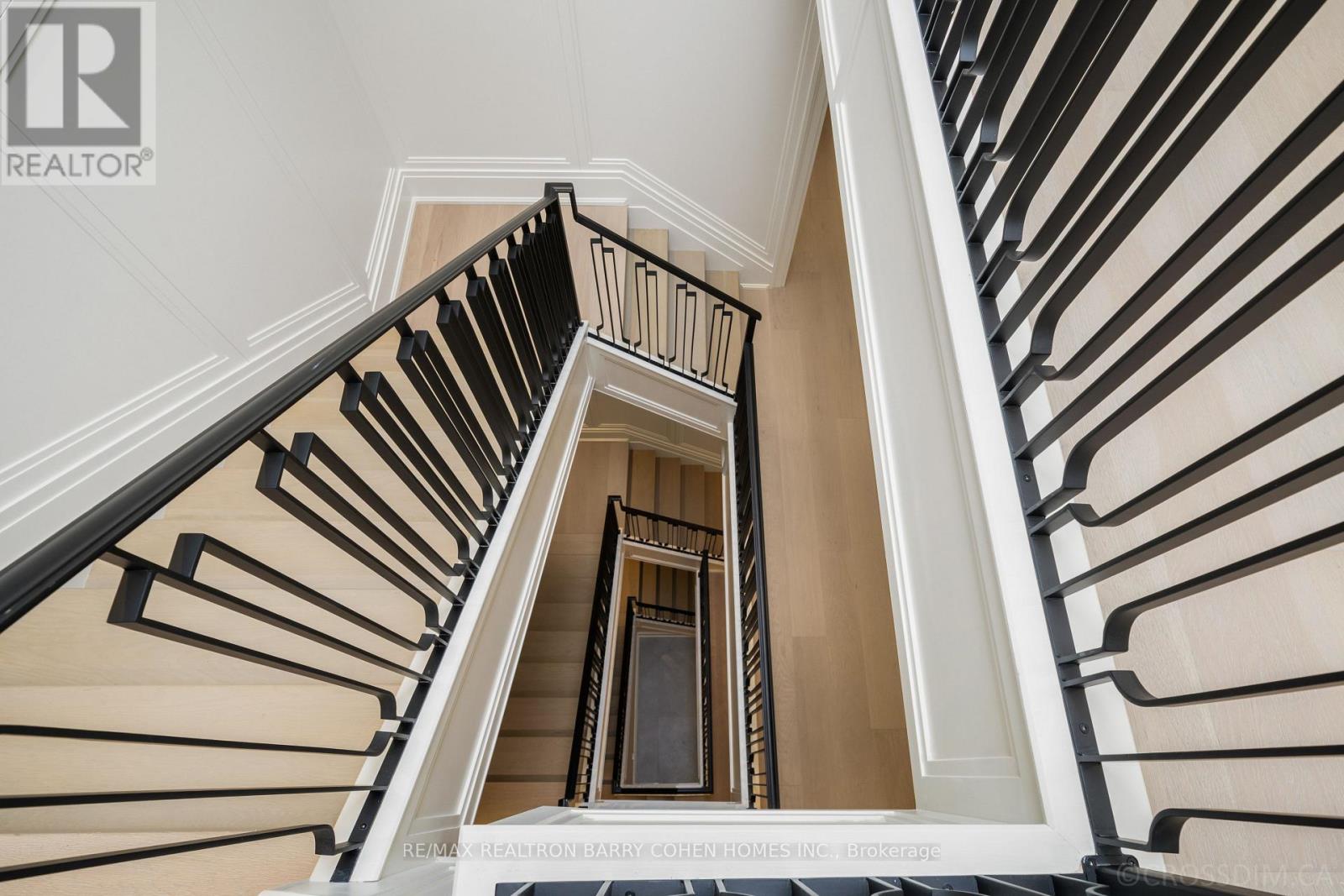 117 Yonge Boulevard, Toronto, Ontario  M5M 3H2 - Photo 37 - C12528838