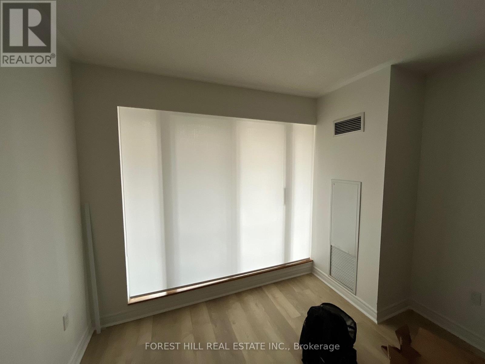 203 - 909 Bay Street, Toronto, Ontario  M5S 3G2 - Photo 17 - C12575948