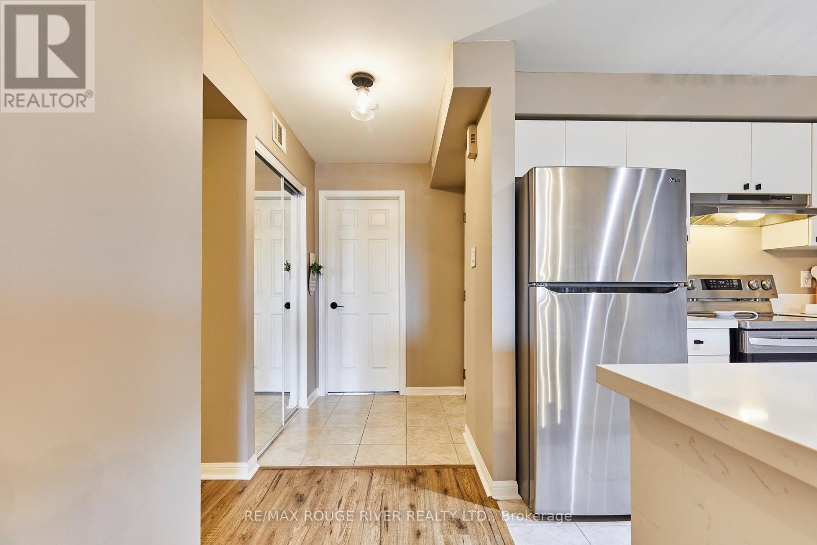 2 - 72 Petra Way, Whitby, Ontario  L1R 0A3 - Photo 7 - E12415196