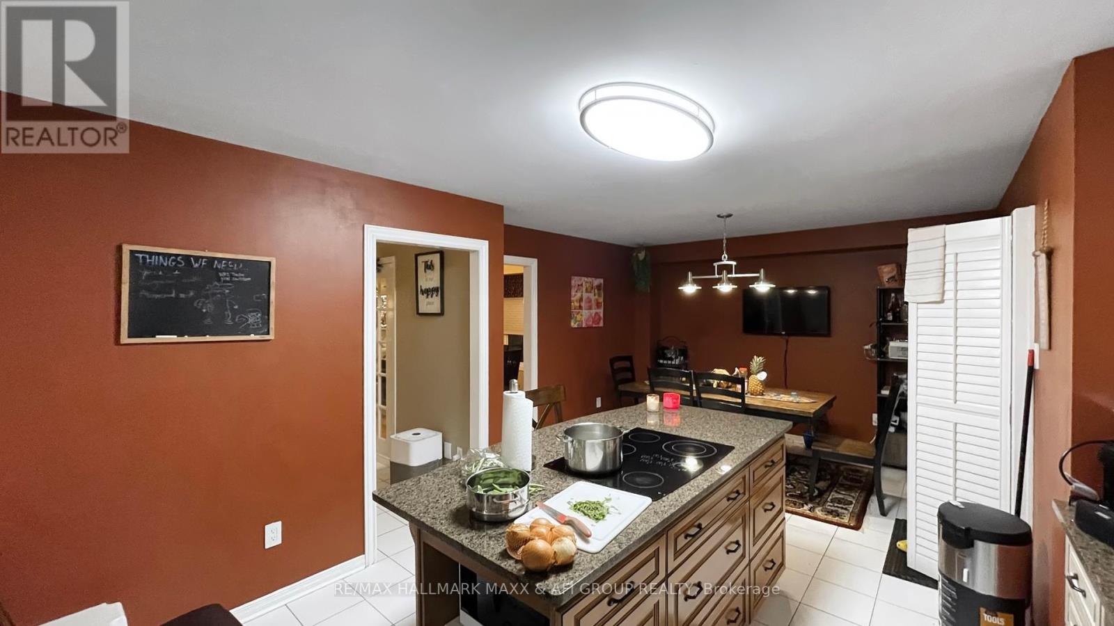 719 Shanahan Boulevard, Newmarket, Ontario  L3X 1P8 - Photo 17 - N12572008