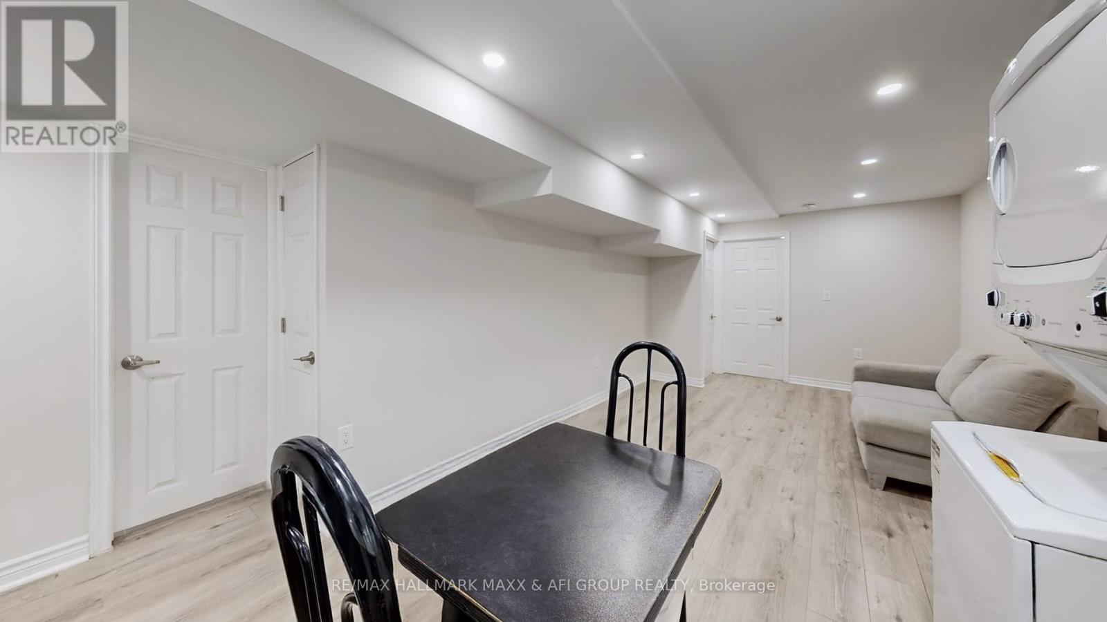 719 Shanahan Boulevard, Newmarket, Ontario  L3X 1P8 - Photo 34 - N12572008