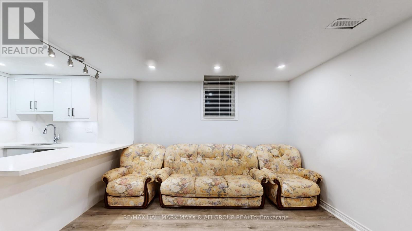 719 Shanahan Boulevard, Newmarket, Ontario  L3X 1P8 - Photo 43 - N12572008