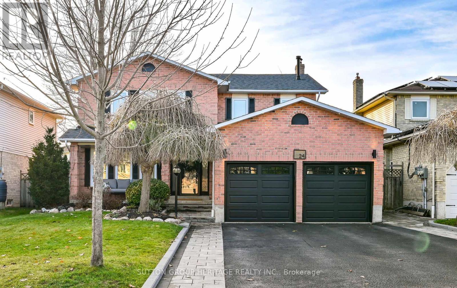 24 GLADIOLA COURT, Whitby, Ontario