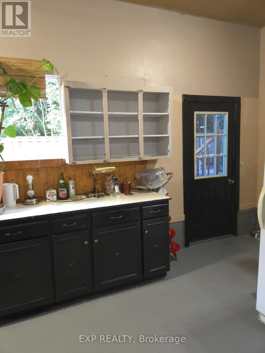 218 Jephson Street, Tay, Ontario  L0K 2A0 - Photo 42 - S12319042