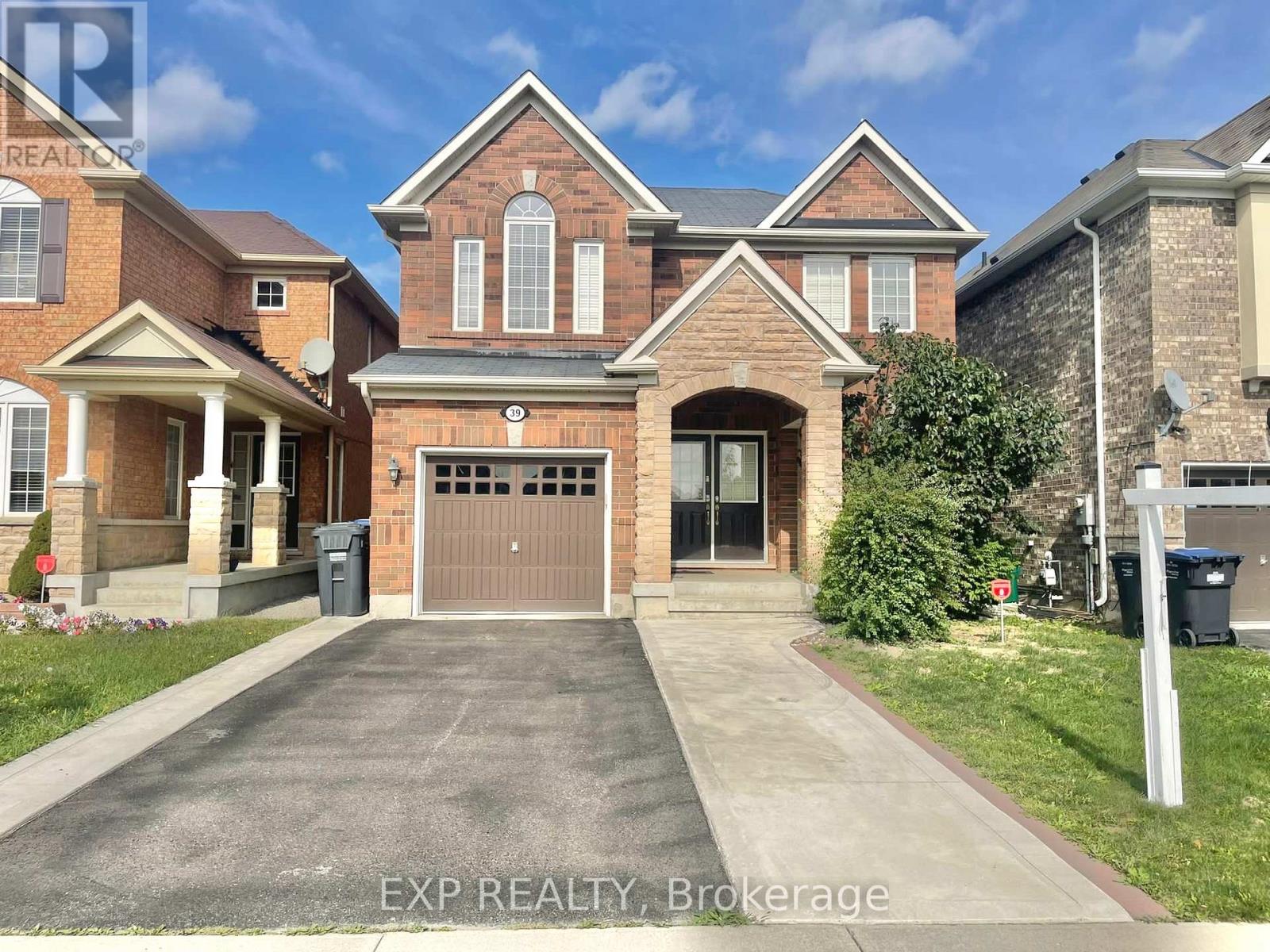 39 BLOOM DRIVE, Brampton, Ontario