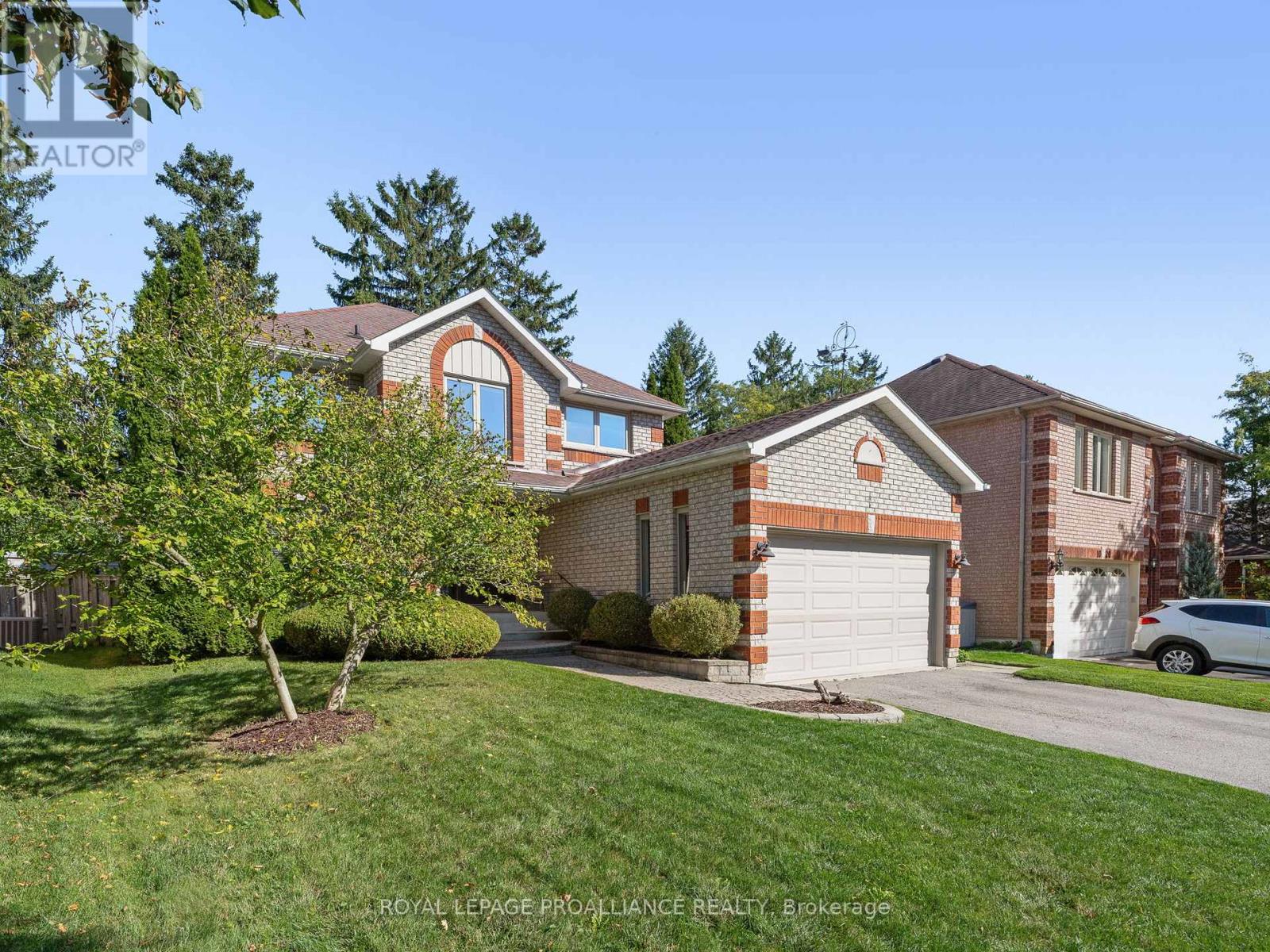 1024 Frei Street, Cobourg, Ontario K9A 5L4 - Photo 3 - X12465484