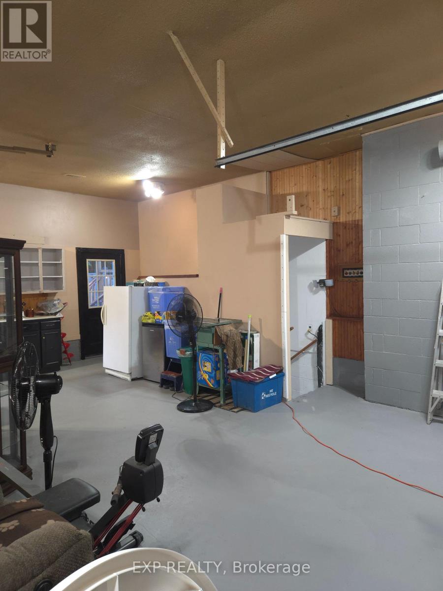 218 Jephson Street, Tay, Ontario  L0K 2A0 - Photo 40 - S12319042