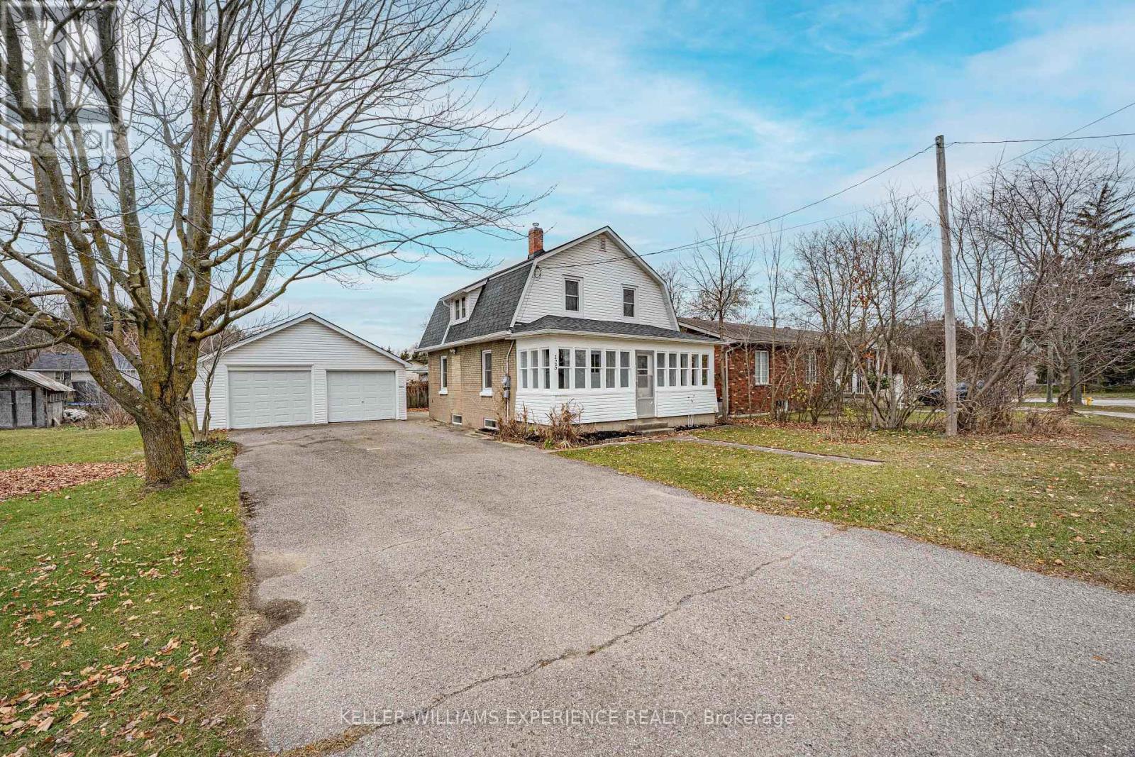 125 Raglan Street, Essa (Angus), Ontario  L0M 1B0 - Photo 3 - N12579106