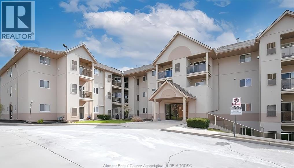 MLS# 25030662: 3000 Sandwich STREET Unit# 207, Windsor, Canada