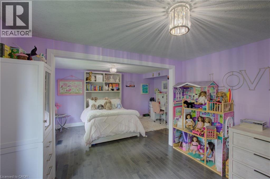 284 Old Post Road, Waterloo, Ontario  N2L 5C1 - Photo 33 - 40774258