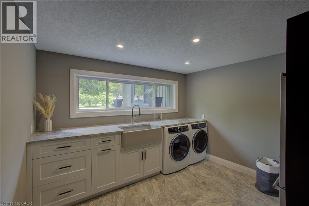 284 Old Post Road, Waterloo, Ontario  N2L 5C1 - Photo 36 - 40774258