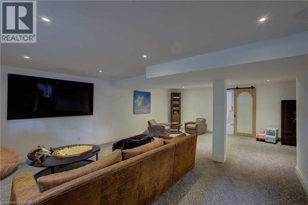 284 Old Post Road, Waterloo, Ontario  N2L 5C1 - Photo 35 - 40774258