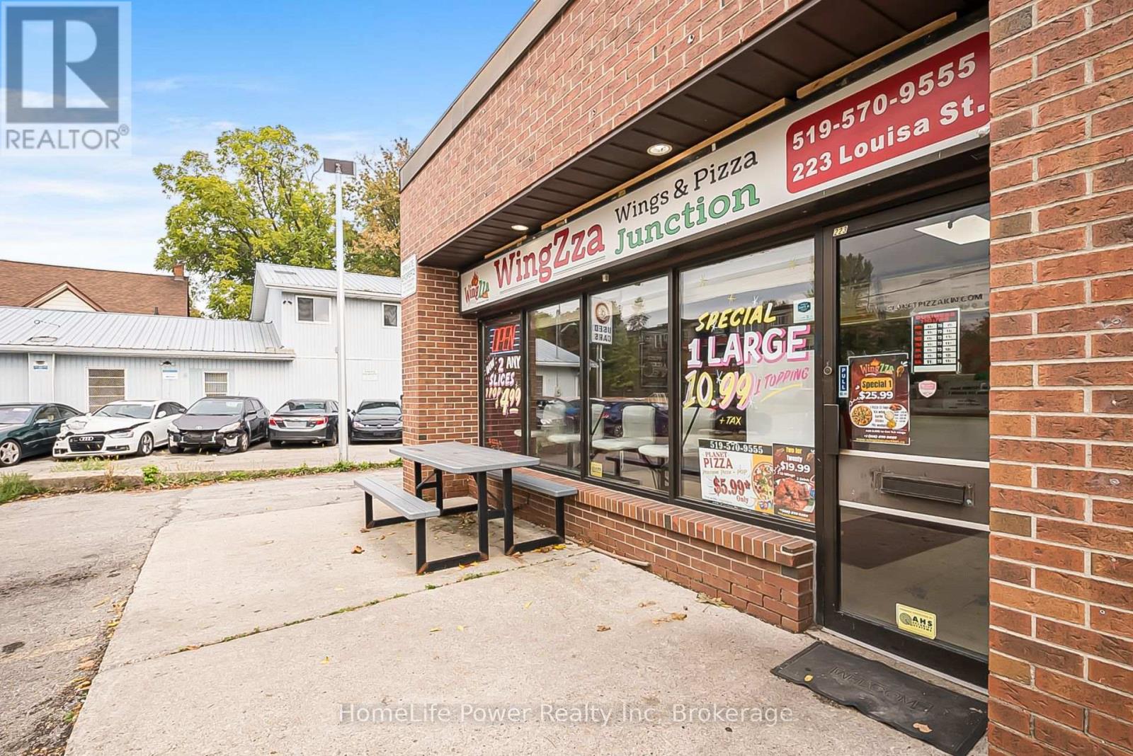 223 Louisa Street, Kitchener, Ontario  N2H 4C7 - Photo 3 - X12579182