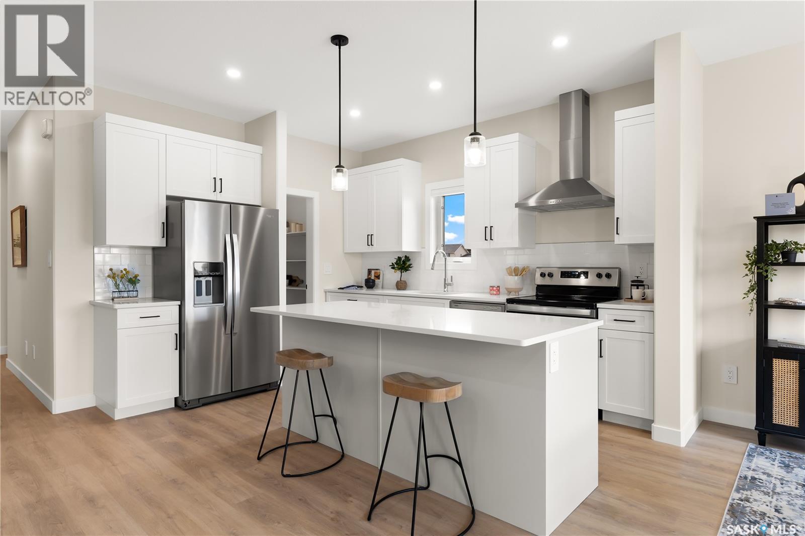 951 Traeger Manor, Saskatoon, Saskatchewan  S7V 1V8 - Photo 3 - SK019228