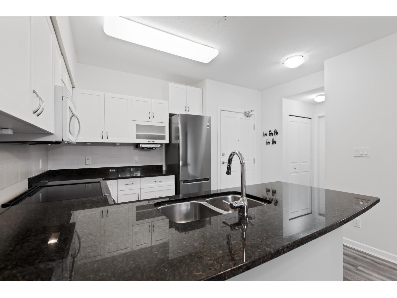 403 16068 83 Avenue, Surrey, British Columbia  V4N 0N2 - Photo 8 - R3065308