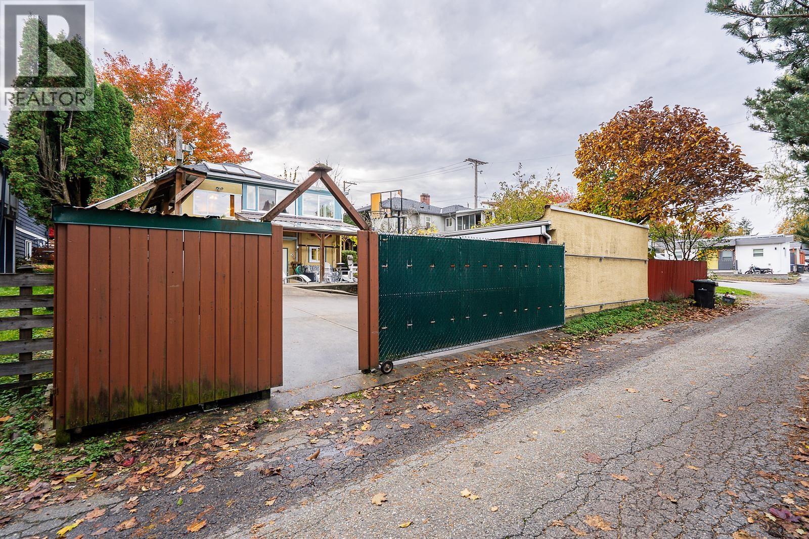 430 Garrett Street, New Westminster, British Columbia  V3L 3S2 - Photo 32 - R3066852