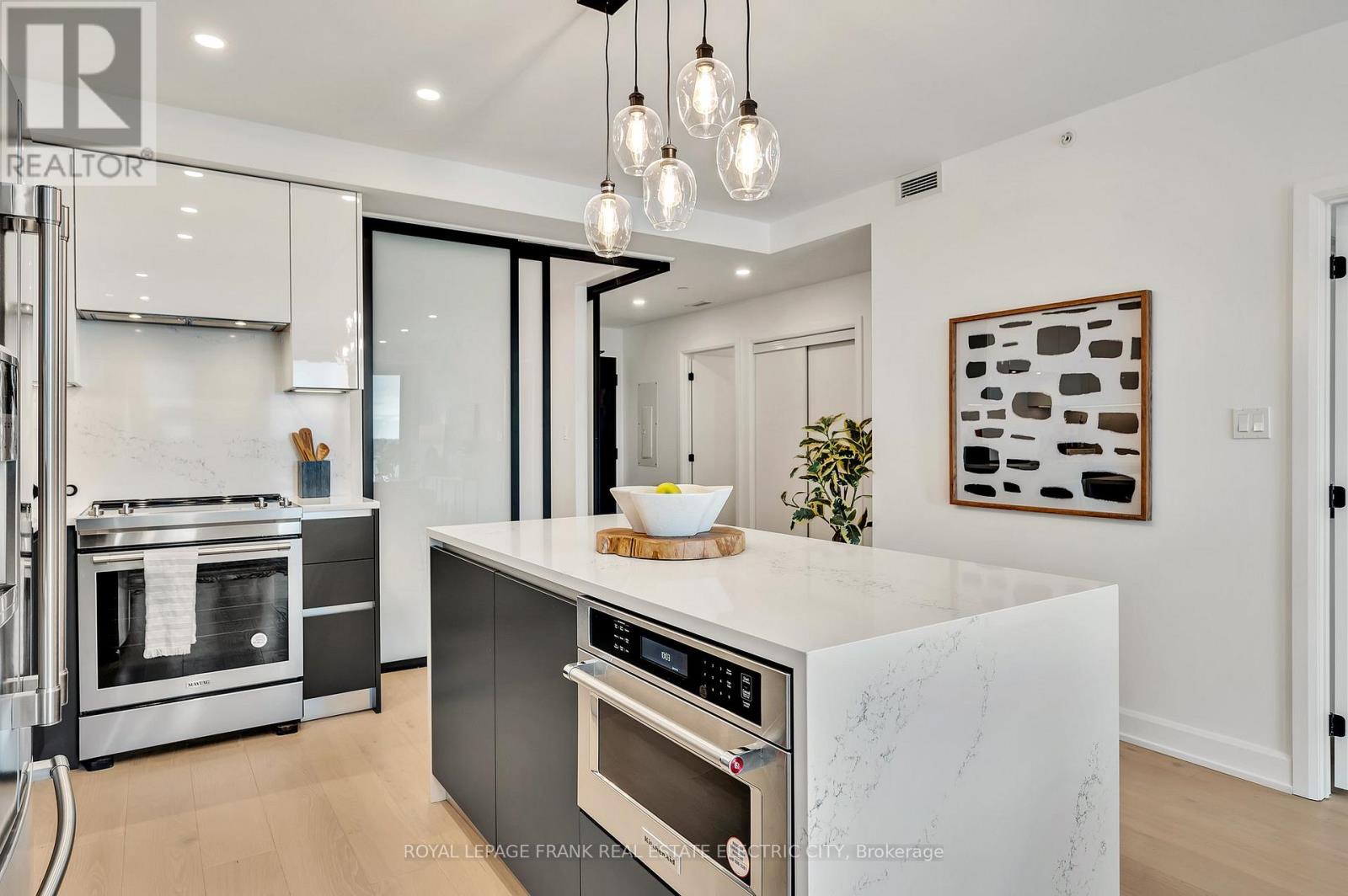 502 - 195 Hunter Street E, Peterborough, Ontario  K9H 1G9 - Photo 11 - X12579126