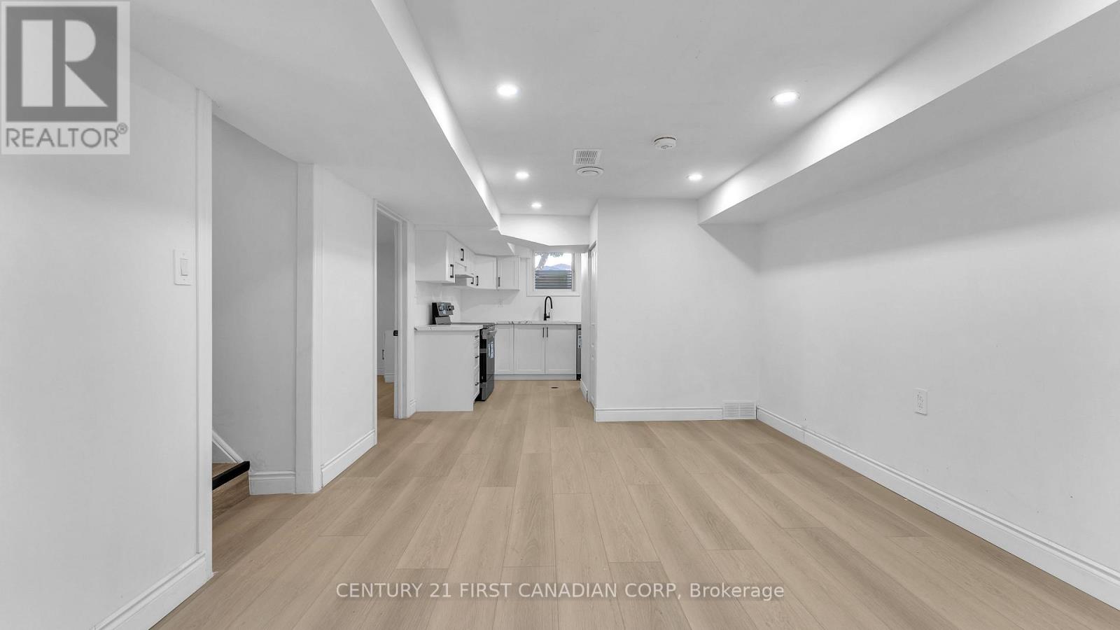 B - 48 Toulon Crescent, London East, Ontario  N5V 1J5 - Photo 4 - X12579130