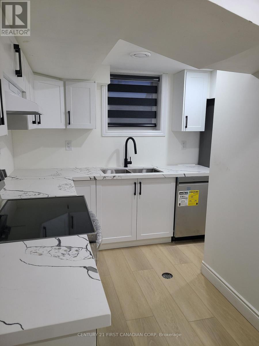 B - 48 Toulon Crescent, London East, Ontario  N5V 1J5 - Photo 5 - X12579130