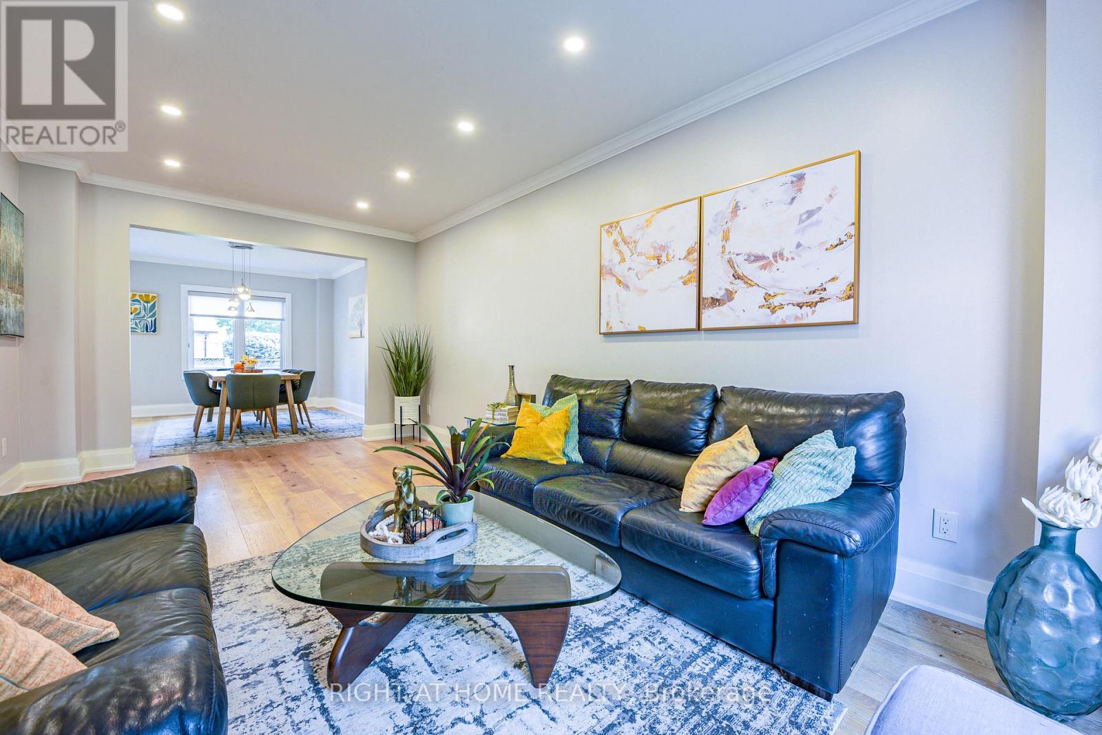 1517 Queensbury Crescent, Oakville, Ontario  L6H 4G6 - Photo 14 - W12579004