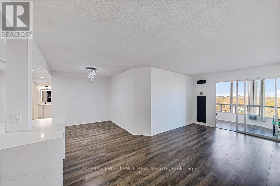 1913 - 115 Hillcrest Avenue, Mississauga, Ontario  L5B 3Y9 - Photo 13 - W12579060