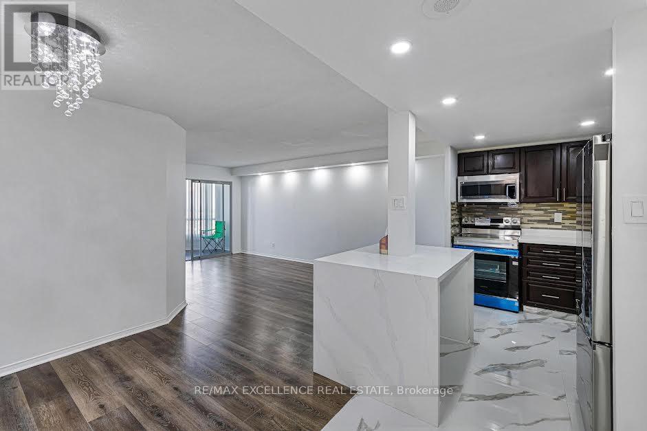 1913 - 115 Hillcrest Avenue, Mississauga, Ontario  L5B 3Y9 - Photo 15 - W12579060