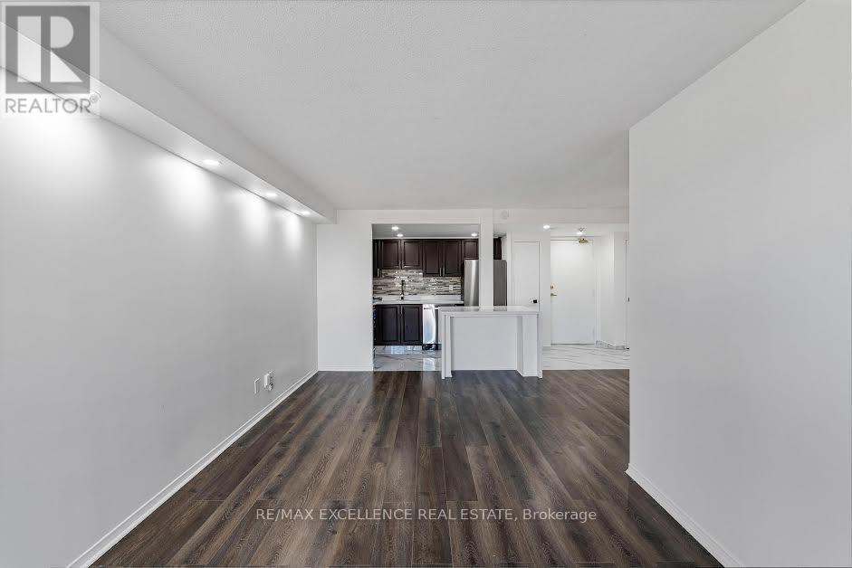 1913 - 115 Hillcrest Avenue, Mississauga, Ontario  L5B 3Y9 - Photo 16 - W12579060