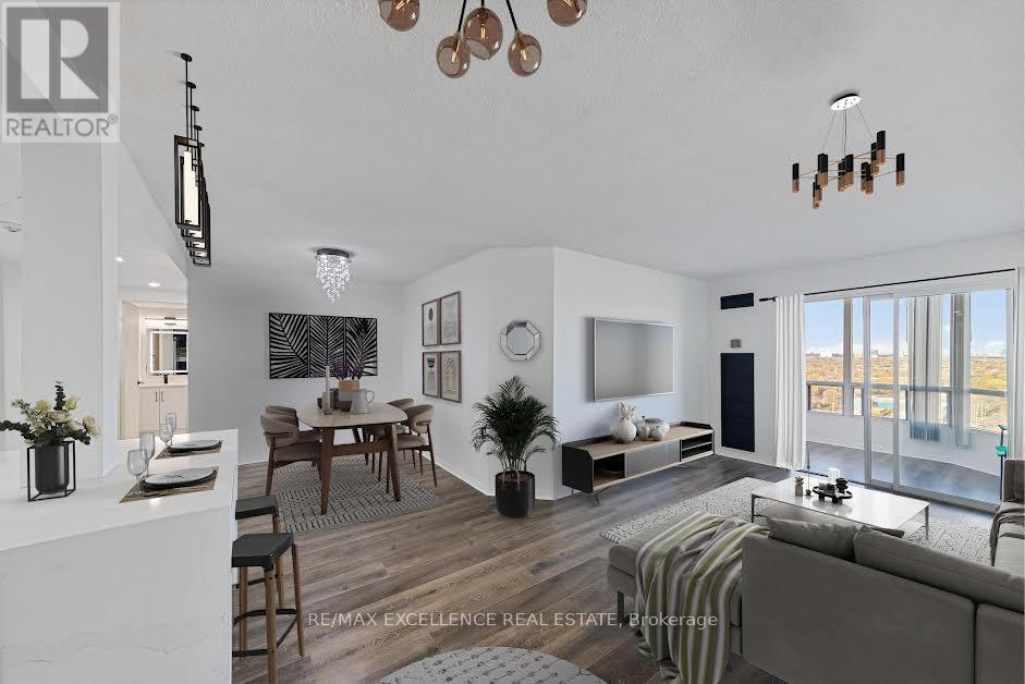 1913 - 115 Hillcrest Avenue, Mississauga, Ontario  L5B 3Y9 - Photo 4 - W12579060