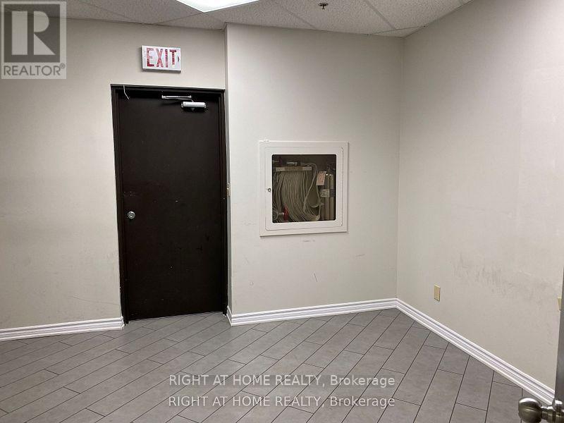 Unknown Address, ,     - Photo 16 - W12579084