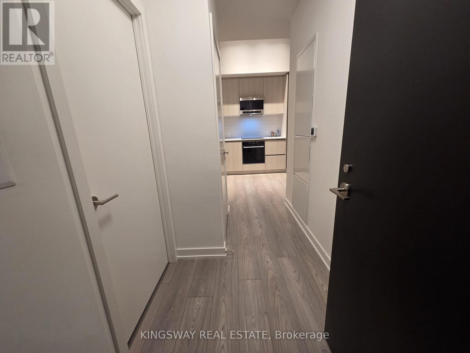 614 - 110 Broadway Avenue, Toronto, Ontario  M4P 1V7 - Photo 3 - C12566040