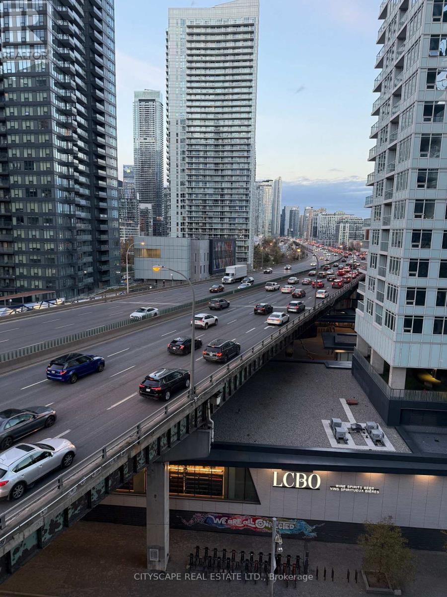 907 - 20 Bruyeres Mews, Toronto, Ontario  M5V 0G7 - Photo 12 - C12572742