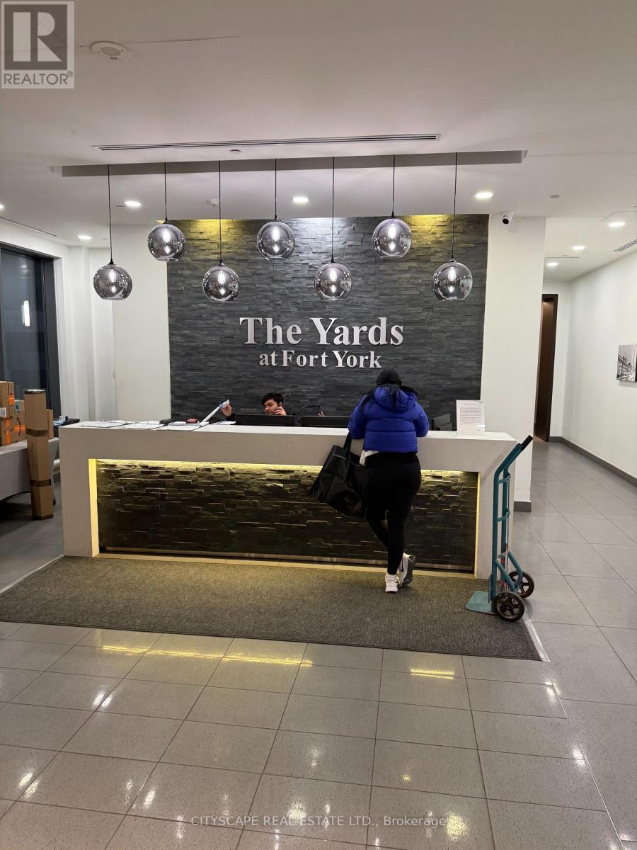 907 - 20 BRUYERES MEWS, Toronto, Ontario