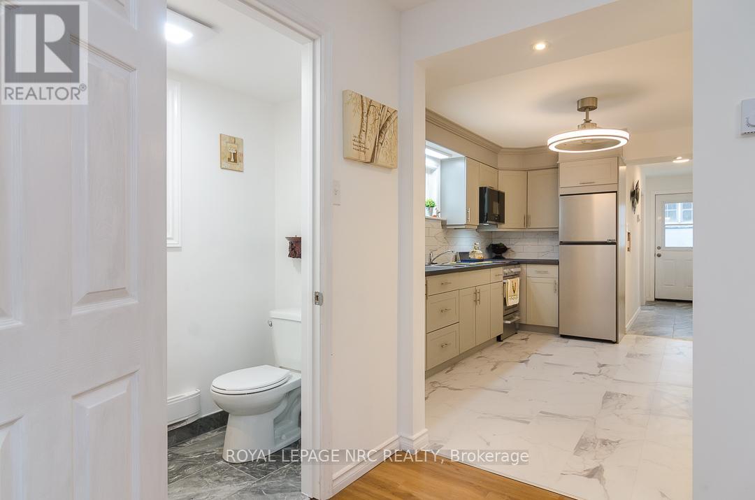 84 Idylewylde Place, Fort Erie, Ontario  L2A 2L1 - Photo 11 - X12579204