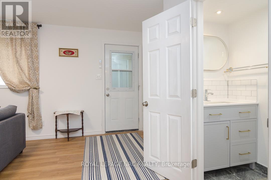 84 Idylewylde Place, Fort Erie, Ontario  L2A 2L1 - Photo 12 - X12579204