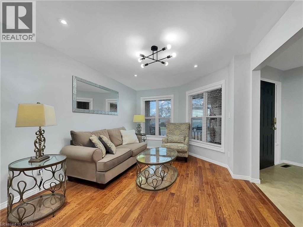 157 Twin Crescent, Hamilton, Ontario  L8W 3A7 - Photo 4 - 40790709