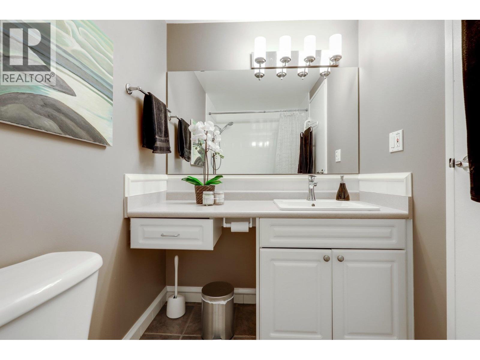 302 330 E 1st Street, North Vancouver, British Columbia  V7L 1B5 - Photo 18 - R3070292