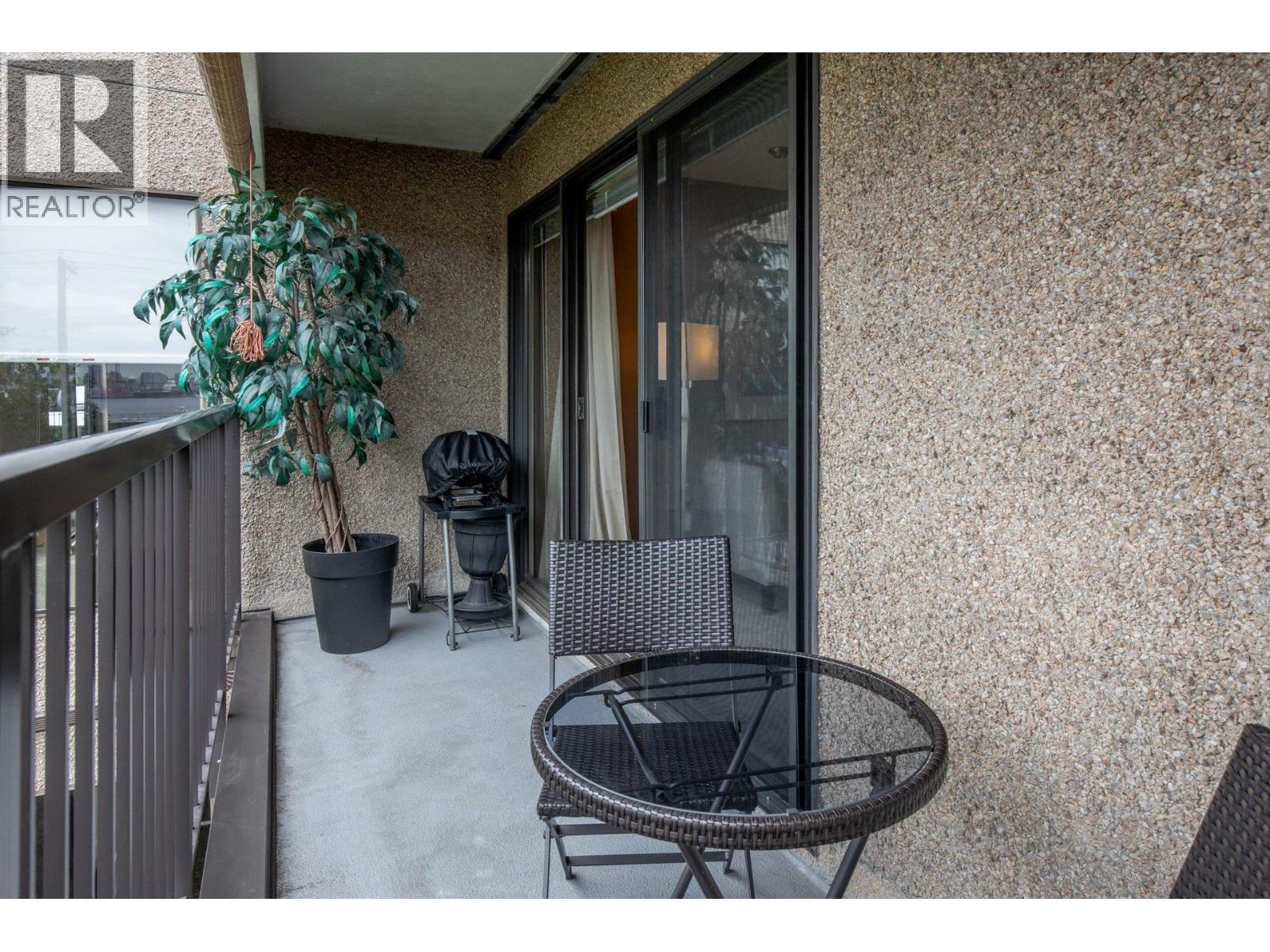 302 330 E 1st Street, North Vancouver, British Columbia  V7L 1B5 - Photo 9 - R3070292