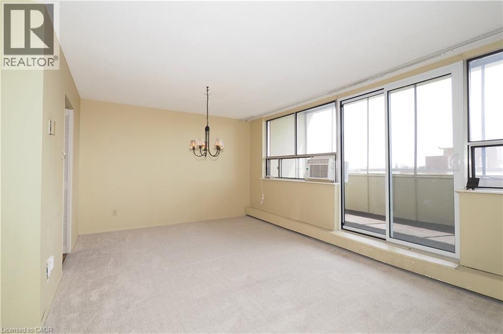 65 Westmount Road N Unit# 902, Waterloo, Ontario  N2L 5G6 - Photo 7 - 40725969