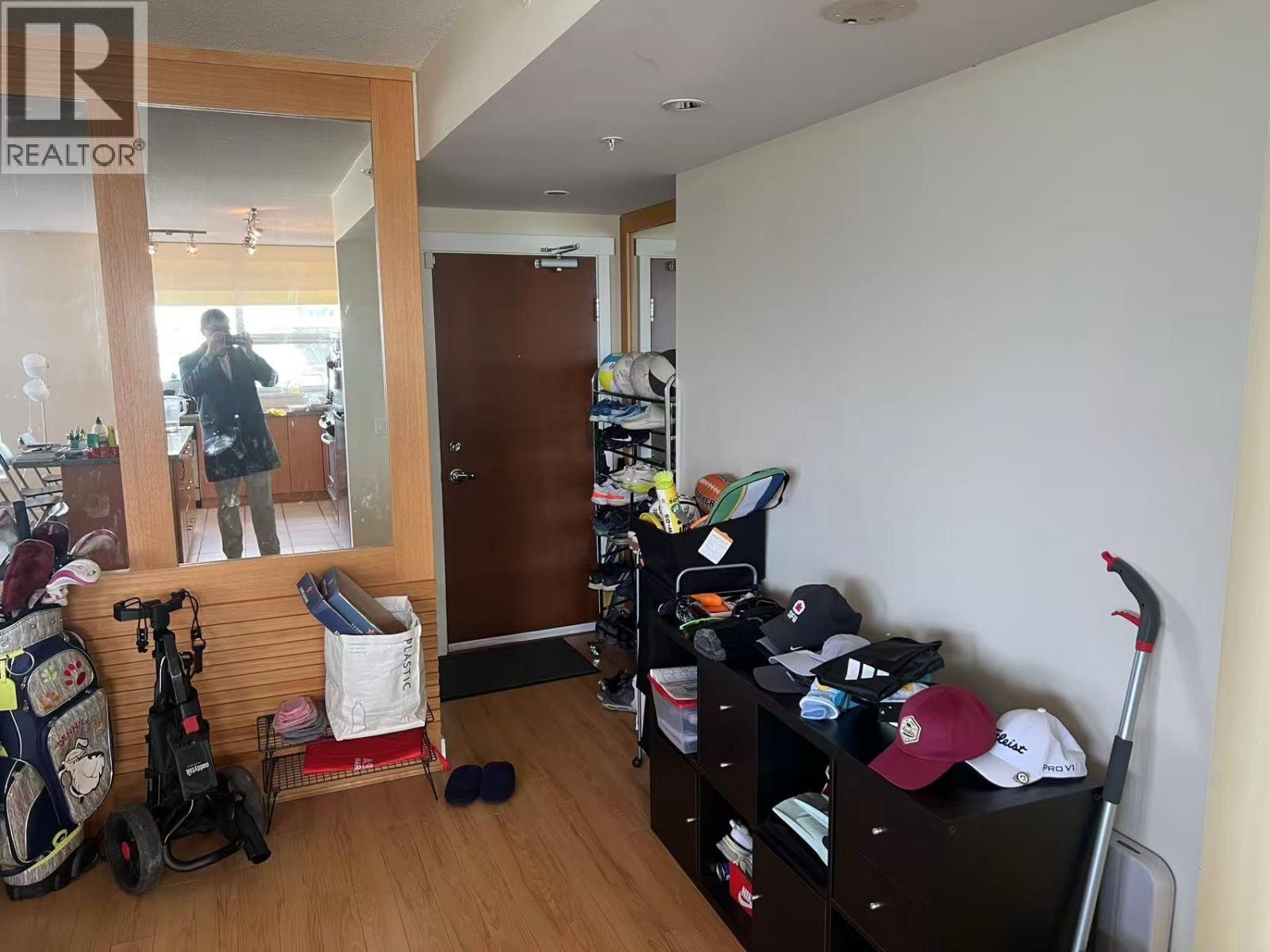 901 9222 University Crescent, Burnaby, British Columbia  V5A 0A6 - Photo 10 - R3068618