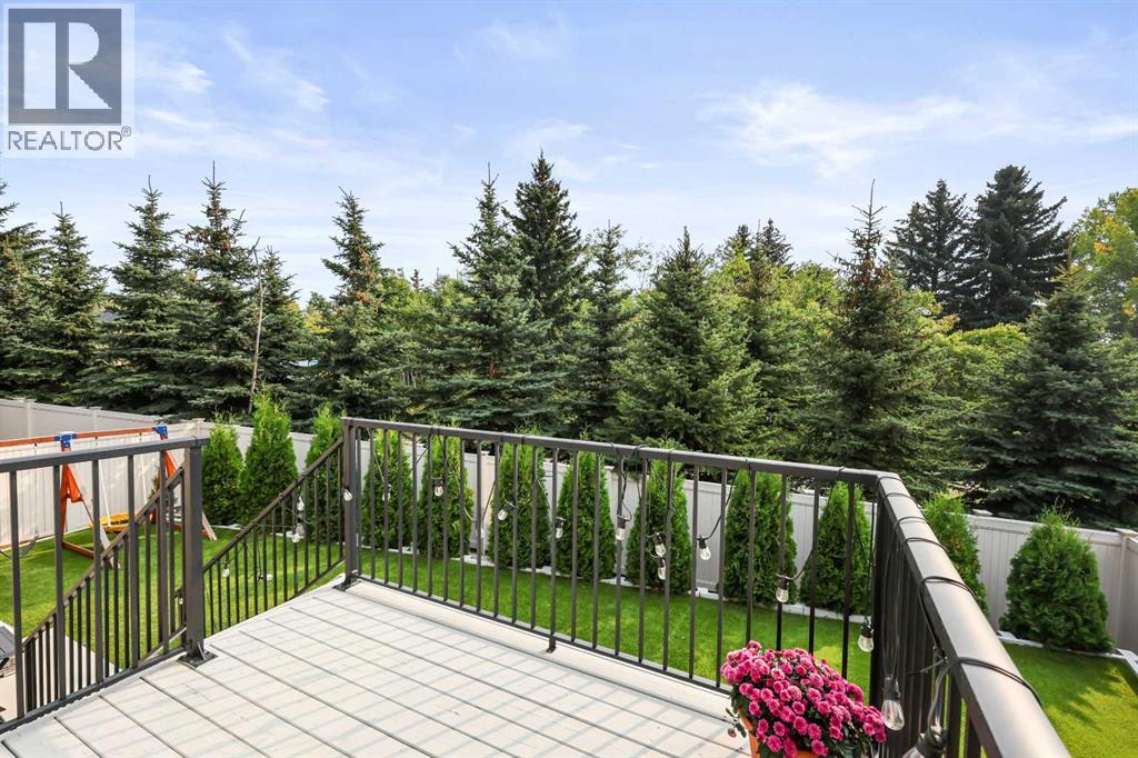 186 West Grove Point Sw, Calgary, Alberta  T3H 1Y7 - Photo 2 - A2260750