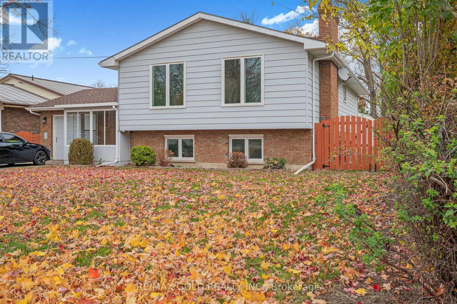 21990 Hagerty Road, Newbury, Ontario  N0L 2N0 - Photo 2 - X12578944