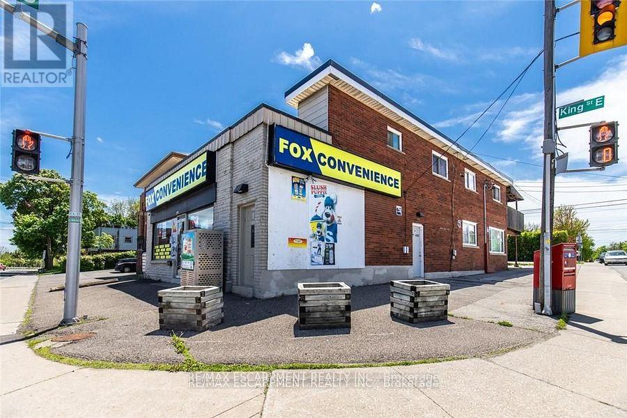 2340 King Street E, Hamilton, Ontario  L8K 1X7 - Photo 2 - X12578968