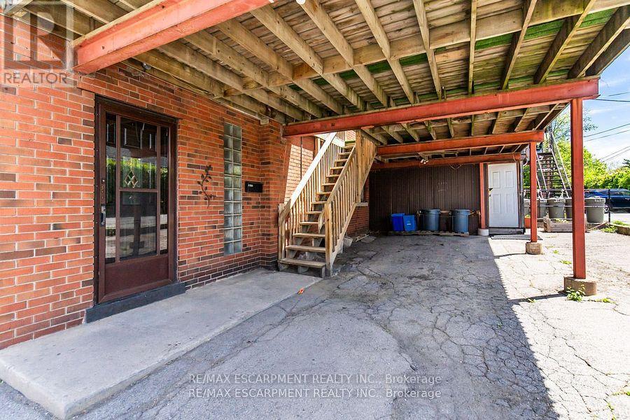 2340 King Street E, Hamilton, Ontario  L8K 1X7 - Photo 15 - X12579010