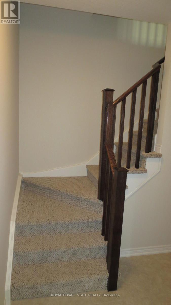 12 Waterview Drive, Hamilton, Ontario  L8E 0J3 - Photo 4 - X12579030