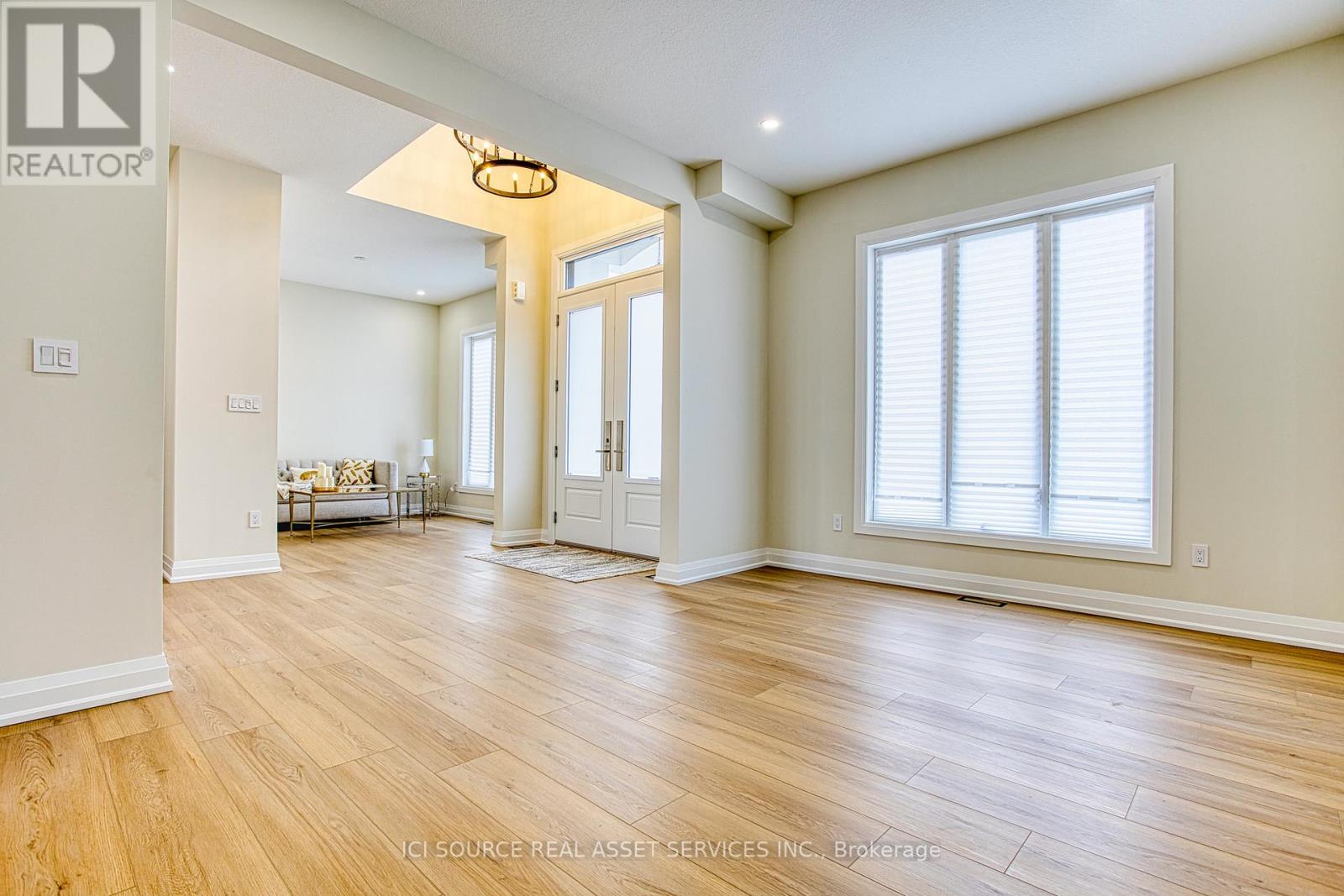 Upper Floors - 67 Creanona Boulevard, Hamilton, Ontario  L8E 5T2 - Photo 4 - X12579090