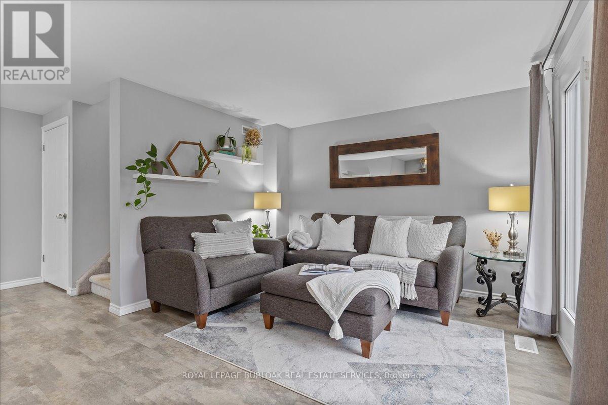 98 Grandridge Crescent, Guelph, Ontario  N1H 8G3 - Photo 11 - X12579114