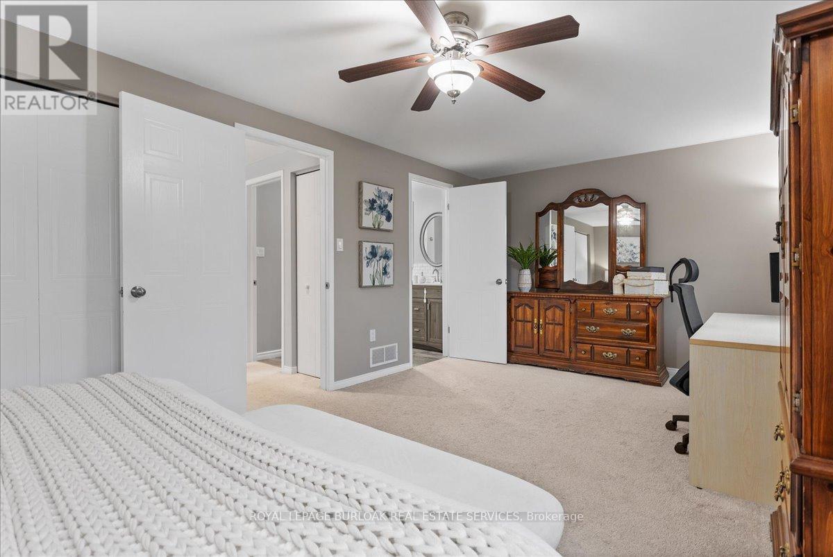 98 Grandridge Crescent, Guelph, Ontario  N1H 8G3 - Photo 21 - X12579114