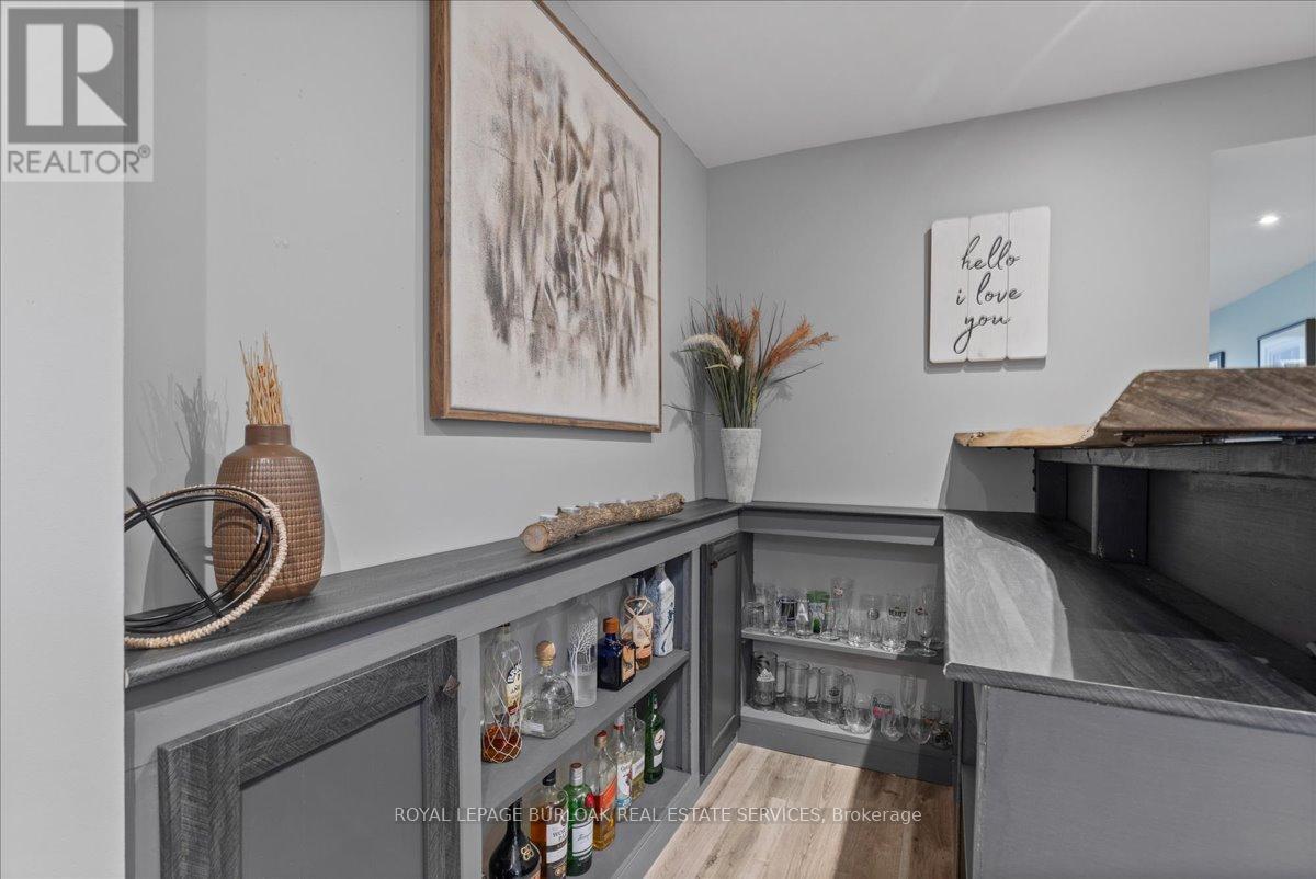 98 Grandridge Crescent, Guelph, Ontario  N1H 8G3 - Photo 34 - X12579114