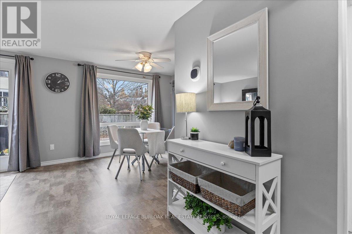 98 Grandridge Crescent, Guelph, Ontario  N1H 8G3 - Photo 6 - X12579114