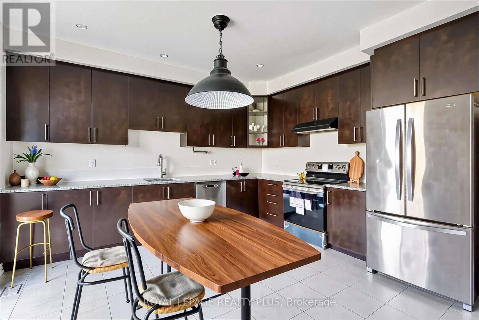 267 Grovehill Crescent, Kitchener, Ontario  N2R 0K8 - Photo 17 - X12579116